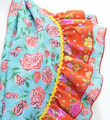 Flamenco Tiered Skirt and Double Frilled Shawl Set / Dots & Roses / Light Blue & Red / FPS-11