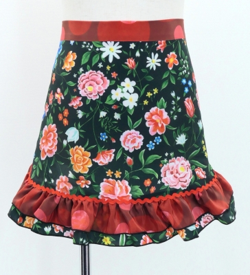 Kids Flamenco Apron and Shawl Set / Floral / Black & Red / JPAp-5