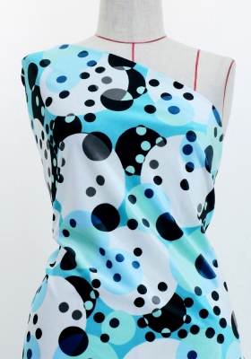 Flamenco Fabric / Dots / JKF-103-BLWH